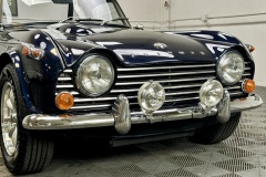 1965_TRIUMPH_TR4a_IRS-11-JPG