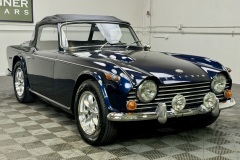 1965_TRIUMPH_TR4a_IRS-2-JPG