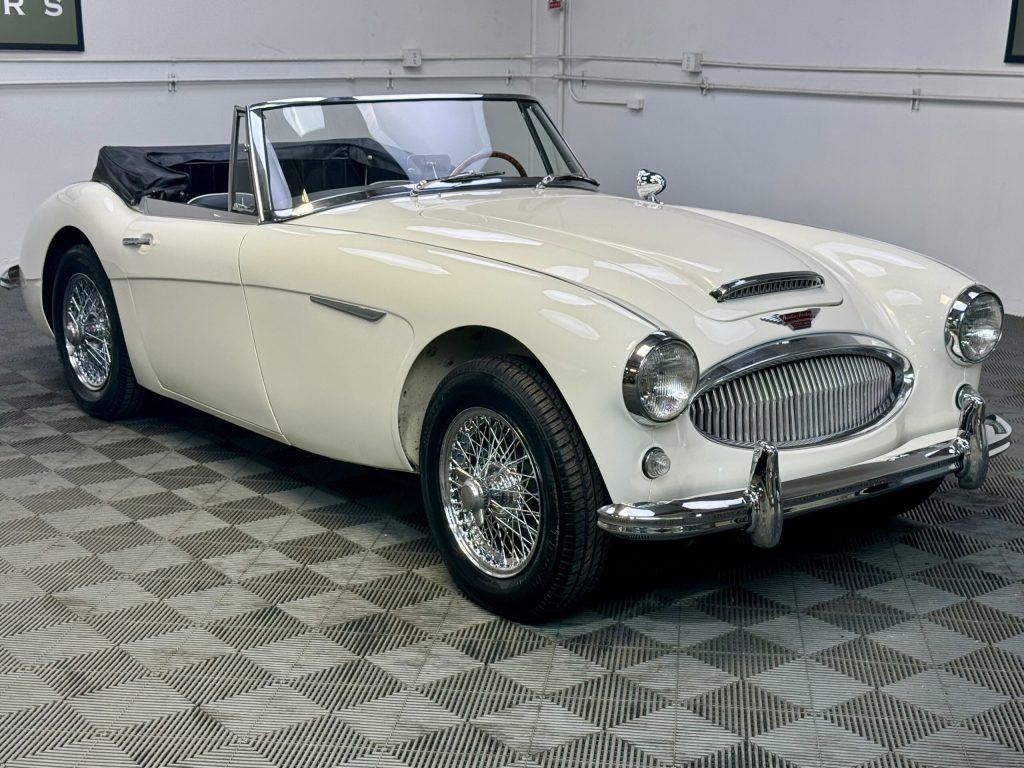 1963_AUSTIN_HEALEY_3000_MKII_BJ7-1-JPG